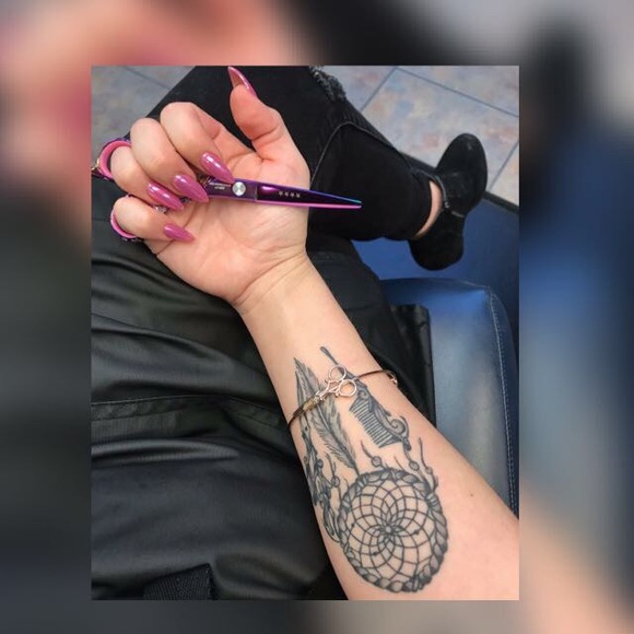 Meet your Posher, Sadia - Picture 1 of 1